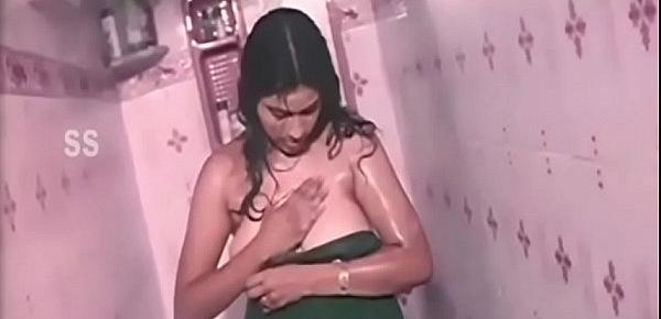  desimasala.co - Hot uncensored bathing and romance scene from telugu b grade movie